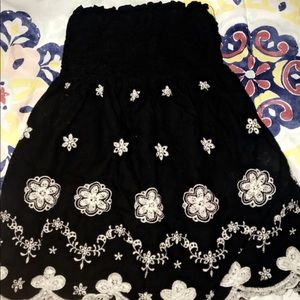 Black & white kids top